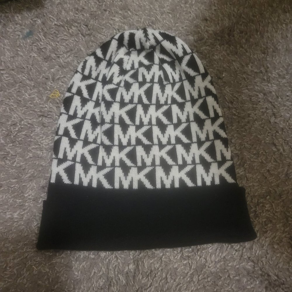 Michael Kors hat